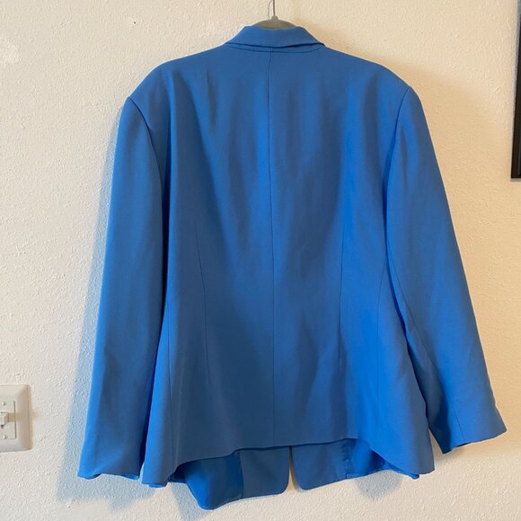 Casual Corner Blue Blazer - Picture 4 of 4